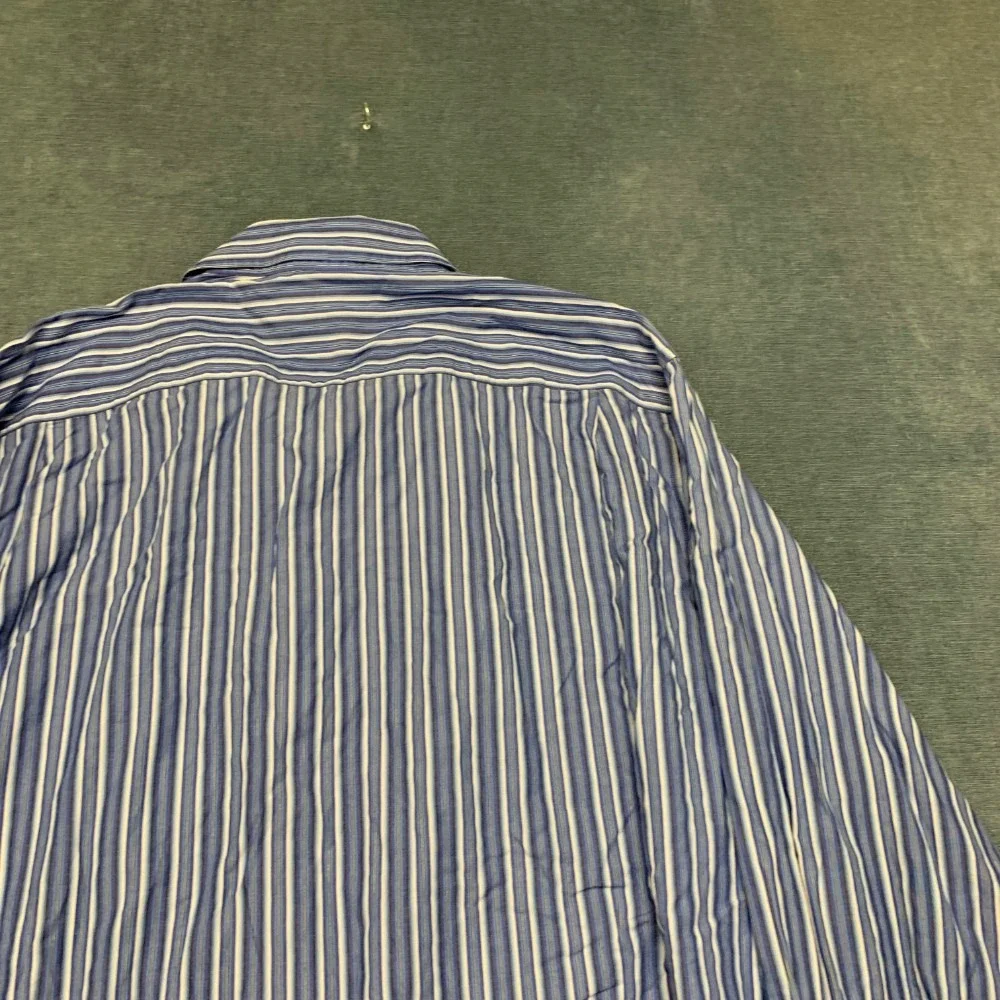 Banana Republic Shirt Mens XL Blue White Striped Cotton Streetwear Button Up